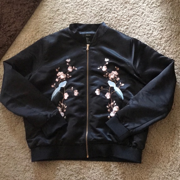 Forever 21 Jackets & Blazers - Forever 21 bomber jacket